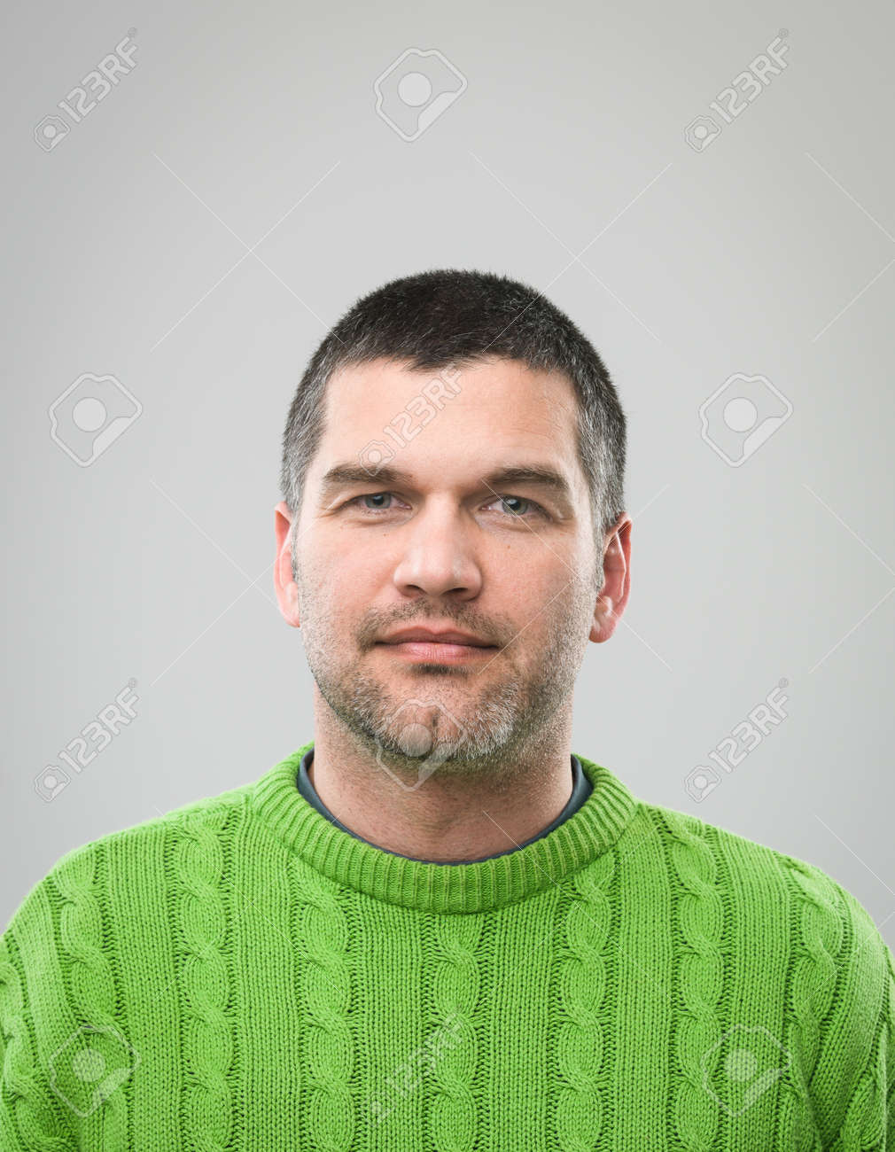 files/40062897-front-view-of-caucasian-man-with-blank-expression-real-people-portrait.jpg